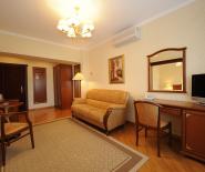 hotel 5766 16608 05 2h mestniy 2h komn lyuks komfort 1 гостиница в пятигорске интурист телефон