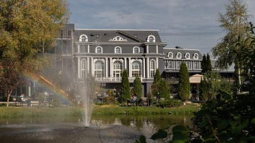 Внуково Вилладж (Vnukovo Village Park Hotel & Spa) 