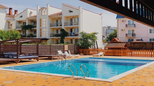 Марикон*** Отель 