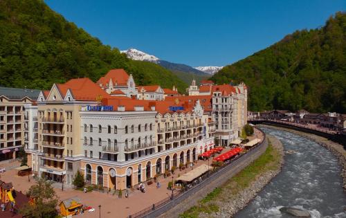 Tulip Inn Rosa Khutor (Тюлип инн) 
