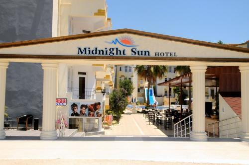 Midnight Sun Hotel 