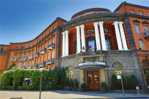 Royal Tulip Grand Hotel Yerevan Отель 