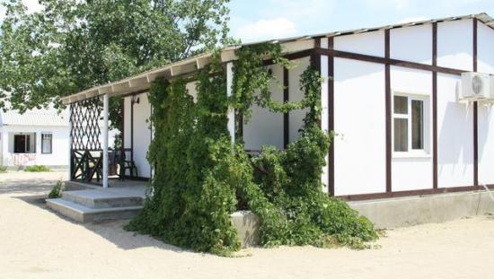 корпус с 3-х местными номерами евро, 1 линия