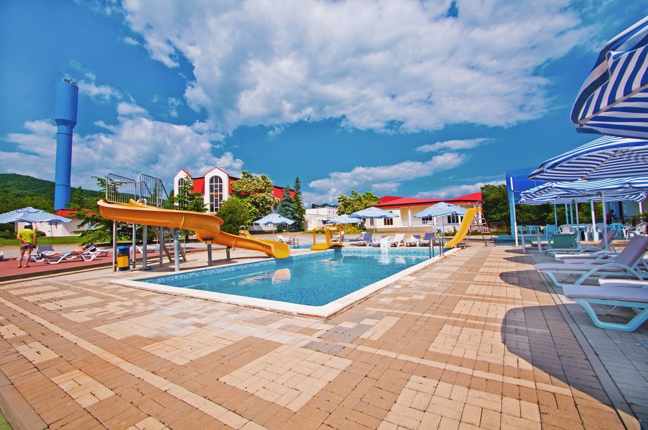 кабардинка геленджик кабардинка. пансионат кабардинка бассейн. кабардинка партизанская 12. пансионат виктория кабардинка. сан кабардинка геленджик.