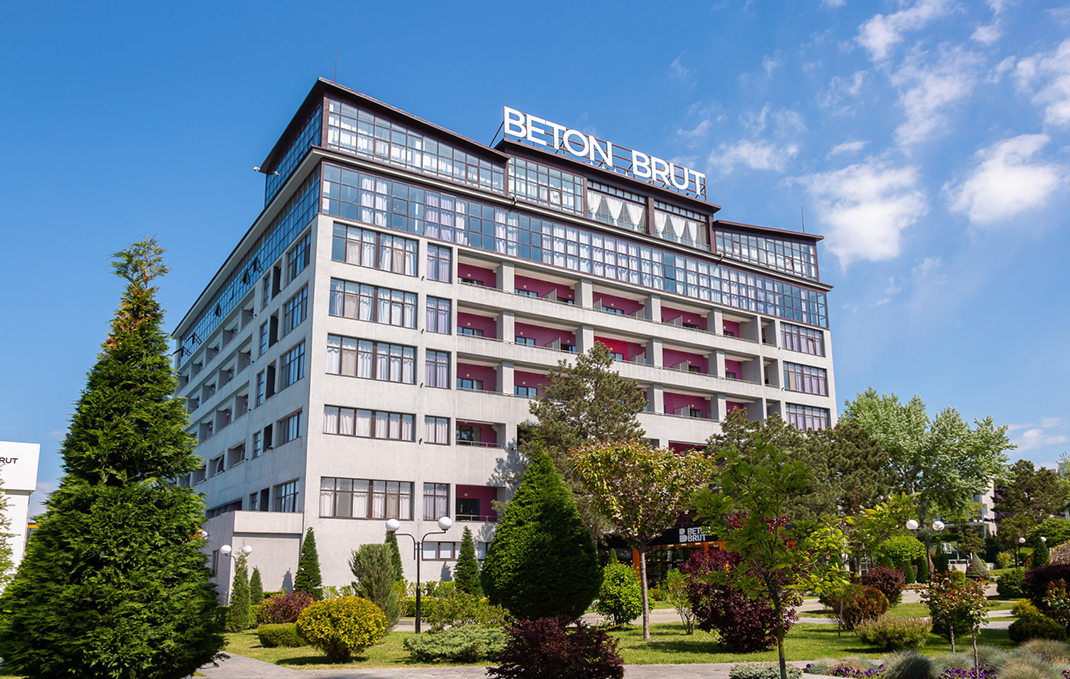 Beton Brut All Inclusive & SPA in Miracleon