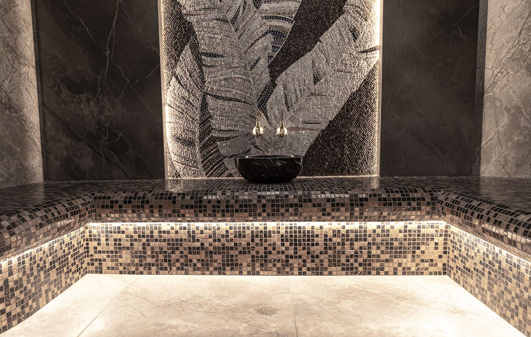 Золотой Лотос