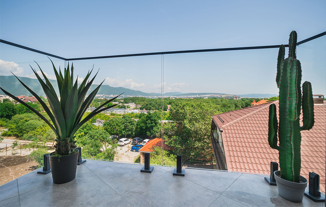 Золотой Лотос