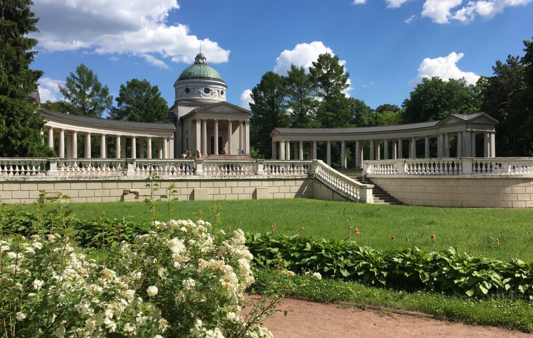 Парк в архангельском