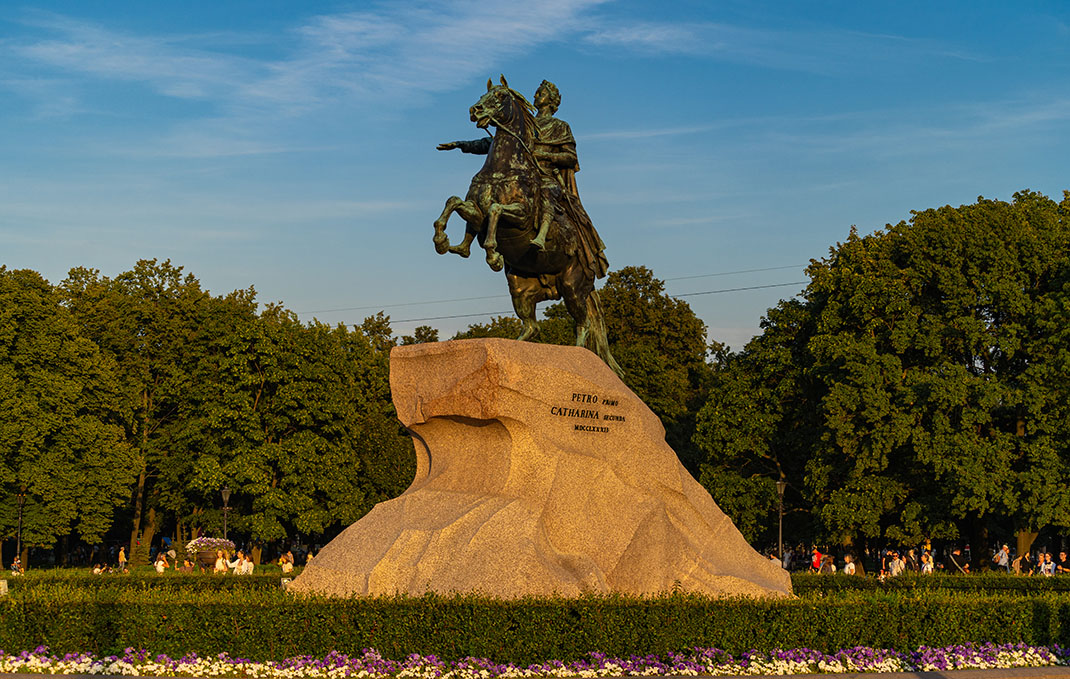 Памятник Петру Великому